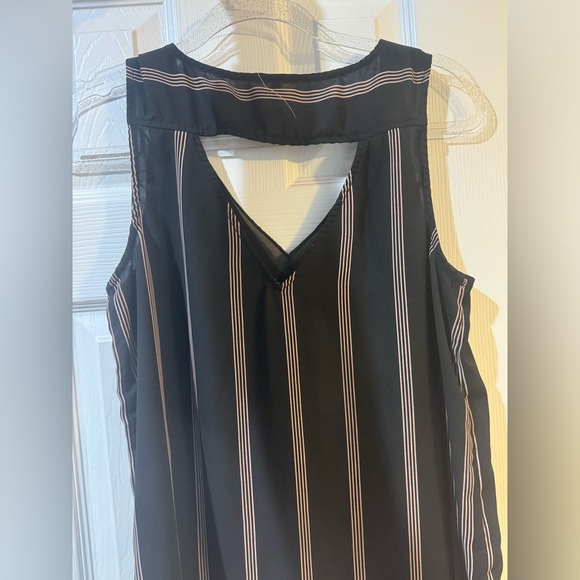 Dark purple blouse - Picture 2 of 3